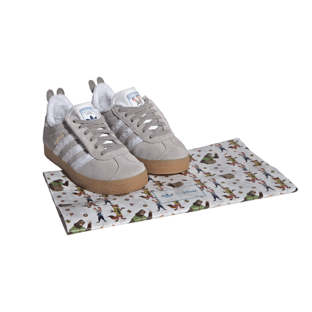 Zapatillas adidas Disney Gazelle para niños con cierre cómodo y cordones elásticos. Ref: JQ1345 - 11