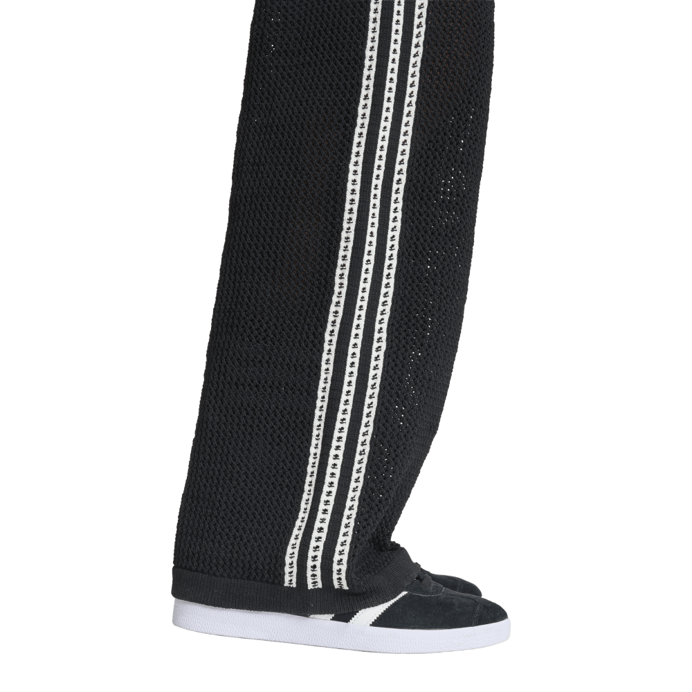 PANTS DEPORTIVOS FIREBIRD DE TEJIDO CROCHET. Ref: KC6494 - 6