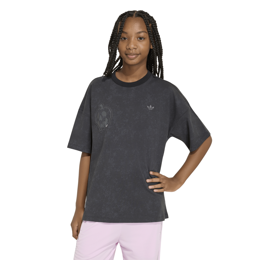 KQ6082 Camiseta GFX adidas Disney Villains deslavada oversize adidas para mujer | GIK Streetwear