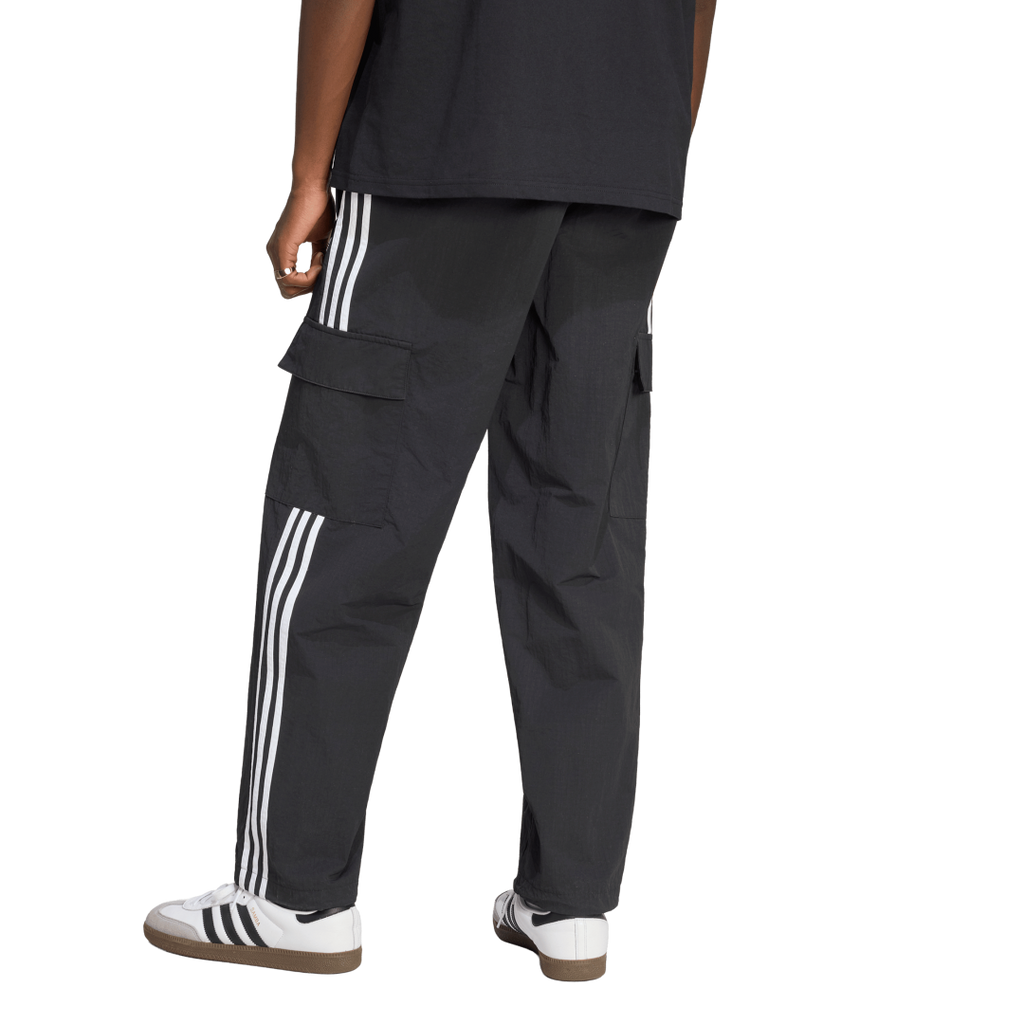 PANTS CARGO ADICOLOR CLASSICS 3 FRANJAS. Ref: KQ8924 - 2